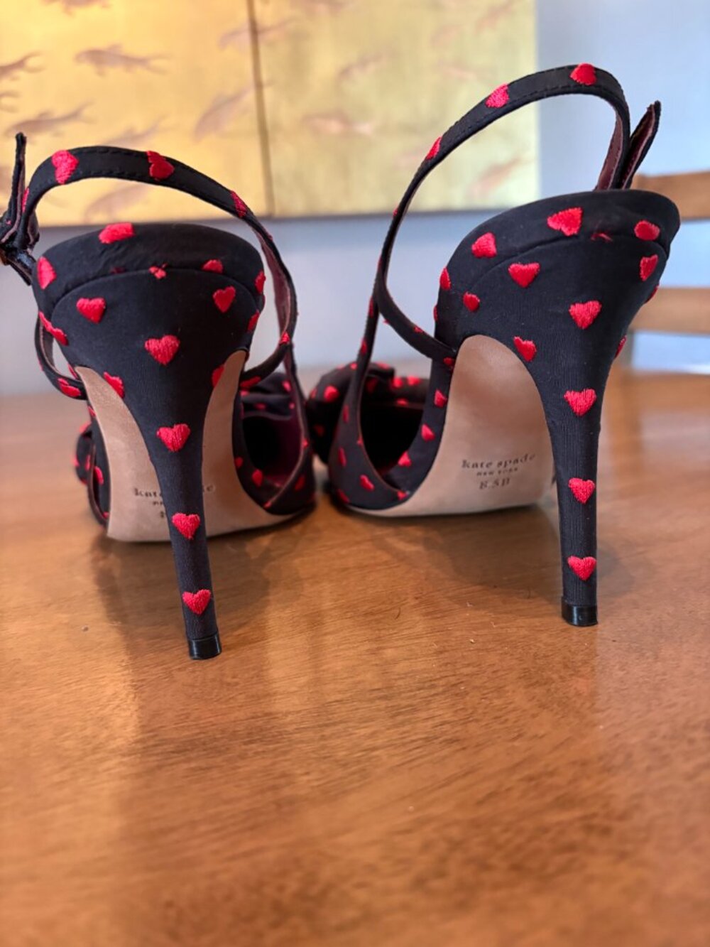 NWOT Kate Spade Black Slingback Heels with Red Hearts and Bow Accents. Size 8.5 - Picture 10 of 14